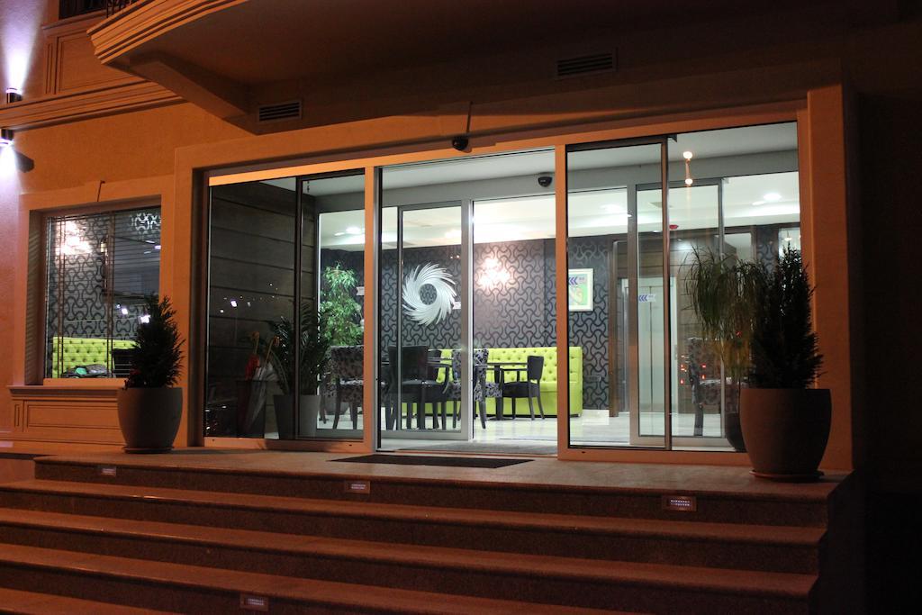 Hotel Villa Milas โมสตาร์ ภายนอก รูปภาพ