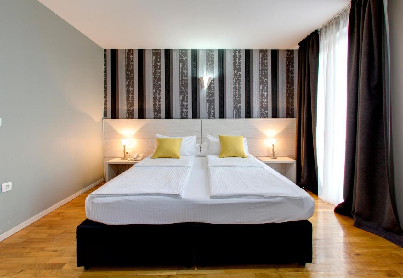 Hotel Villa Milas โมสตาร์ ภายนอก รูปภาพ
