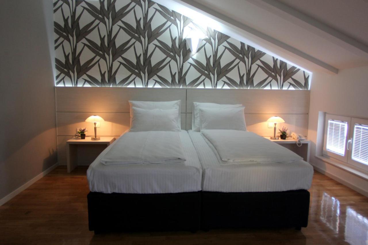 Hotel Villa Milas โมสตาร์ ภายนอก รูปภาพ