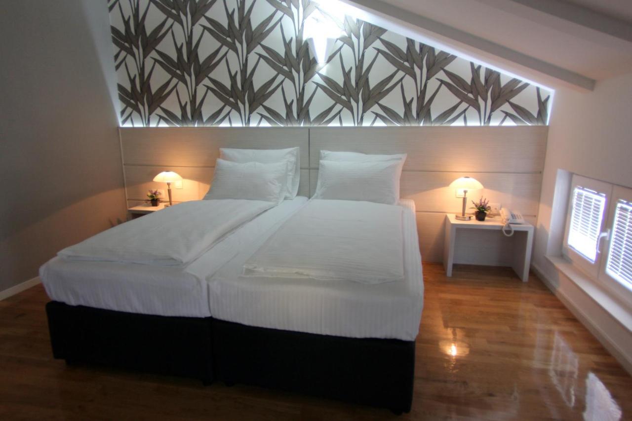 Hotel Villa Milas โมสตาร์ ภายนอก รูปภาพ